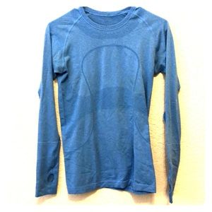 Long sleeve lulu workout shirt